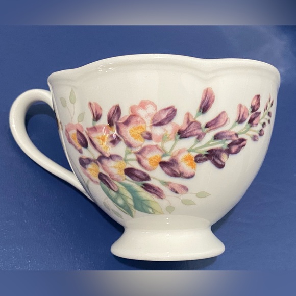 Lenox Butterfly Meadow Blue Butterfly cup and saucer set - Picture 6 of 11